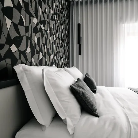 Lumas Bed & Breakfast 4*